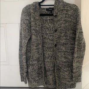 Hooded cardigan with pockets